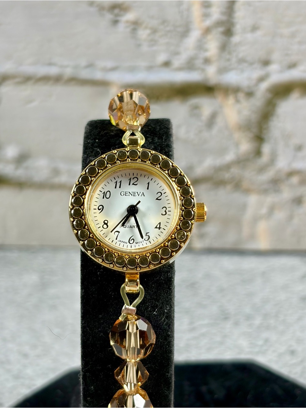 Geneva Women’s Beaded Bracelet Quartz Watch Gold Tone 22mm New Battery